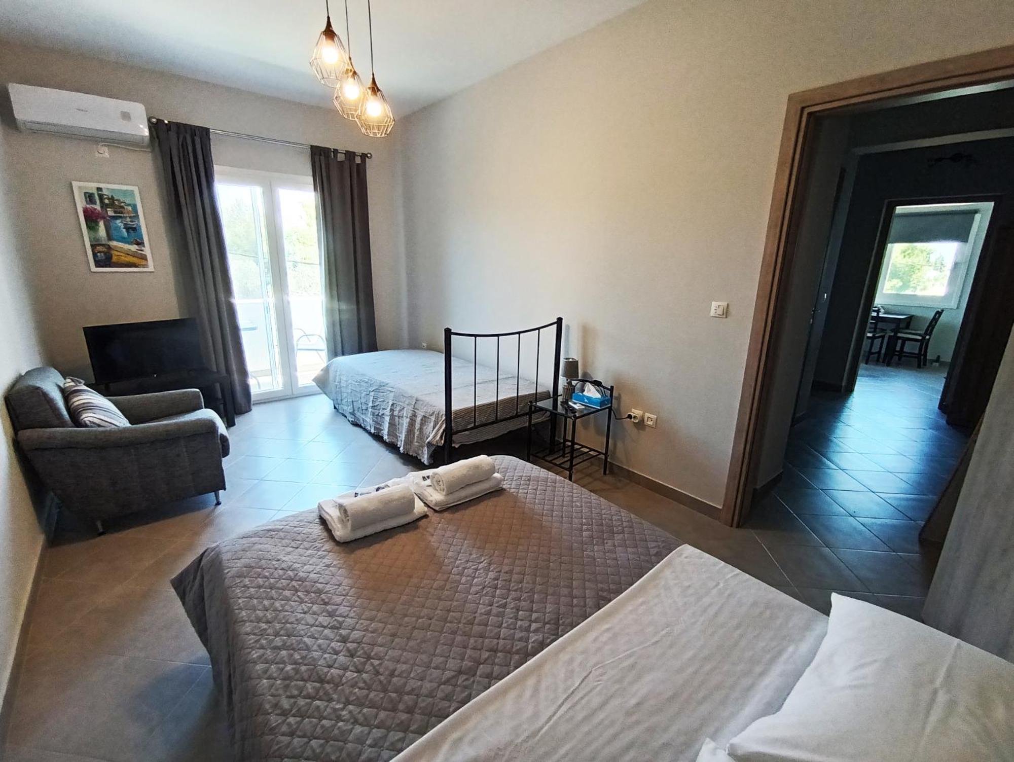 Airport Palmtree Apartments - 15Min From Airport Artemida  Exteriér fotografie